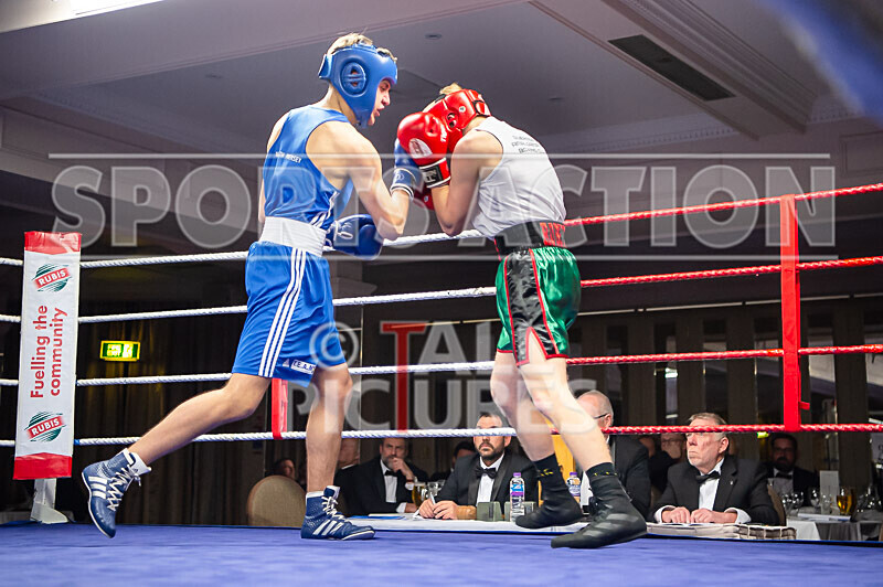 BOUT-6_Middleweight- Luke Robert v Gabriel McHugh-8 - BOUT-6_Luke Robert v Gabriel McHugh
