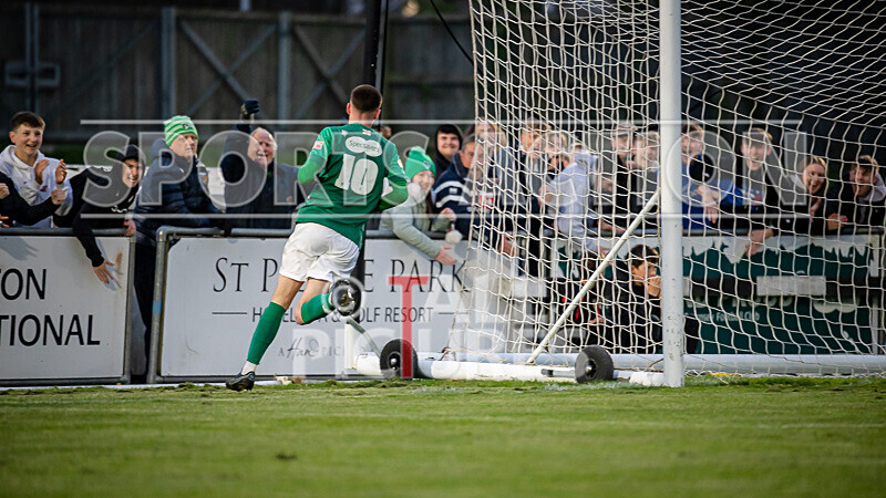 GFC v Chipstead-16 - GFC v CHIPSTEAD