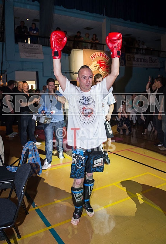 Cage Fighting_2012_Bout 10-5 - BOUT-10