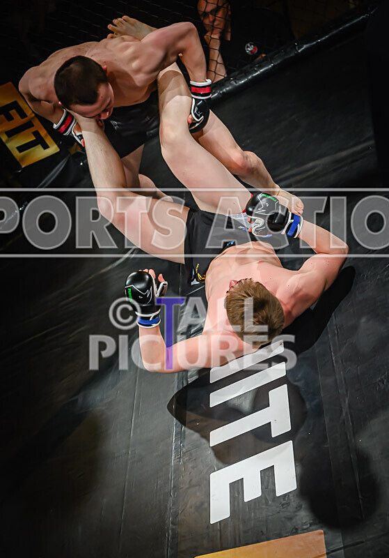 BOUT- 12 - Lucas Smith v Lewis Bourgaize-19 - BOUT 12 - Lucas Smith v Lewis Bourgaize