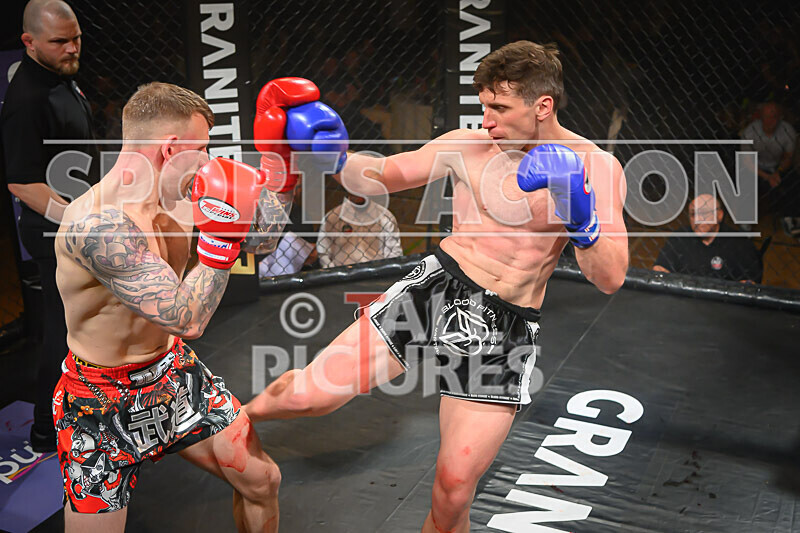 BOUT- 10 - Johan Pols v Ralph Pickering-61 - BOUT 10 - Johan Pols v Ralph Pickering