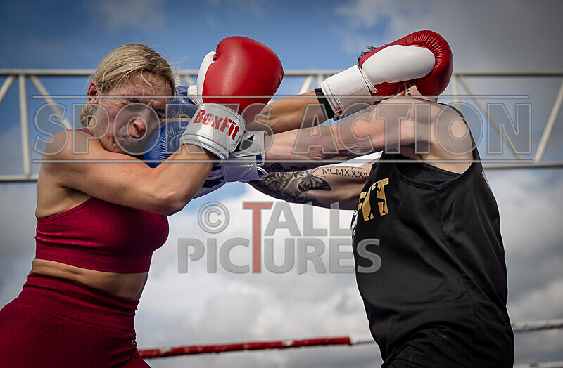 BOUT 5- Leonie Chardonnay Pike v Ellie Rocky Robinson-31 - BOUT 5- Leonie 'Chardonnay' Pike v Ellie 'Rocky' Robinson