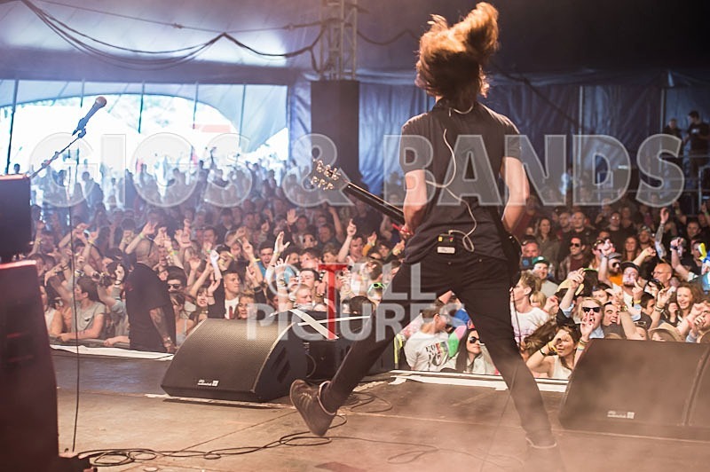 Hadouken-18 - HADOUKEN