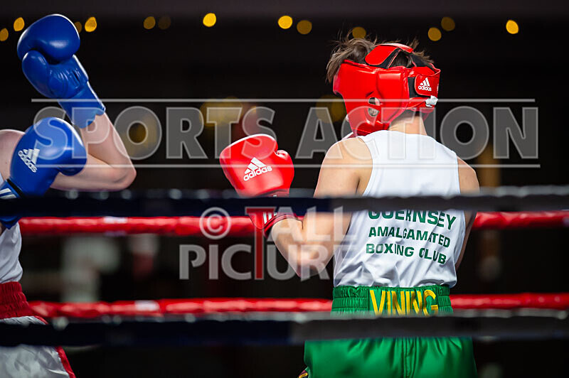 BOUT 4_Ross Vinning v Henry Wells-27 - BOUT 4_Ross Vinning v Henry Wells