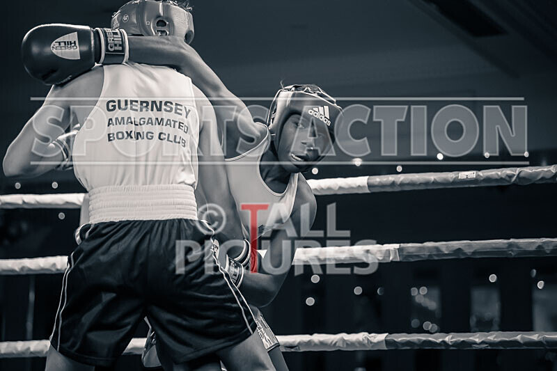 BOUT 2_Aiden Dabare v Kristian Madzudzo-25 - BOUT 2_Aiden Dabare v Kristian Madzudzo