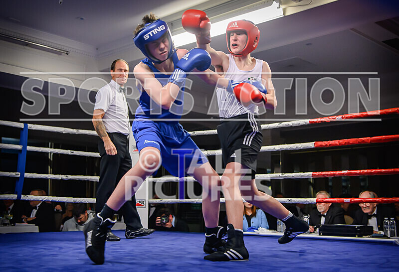 BOUT- 4 - Jacob Jones v Tommy Clark-28 - BOUT: 4 - Jacob Jones v Tommy Clark