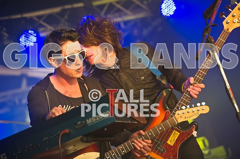 Gaa Gaas featuring Brobots-1 - THE GAA GAAS