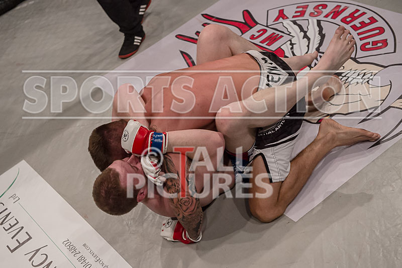 James Mapley v Chris Burton-8 - BOUT 14