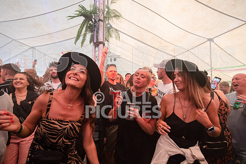 Guernsey Together Festival 2021_DANCE TENT-9 - GUERNSEY TOGETHER FESTIVAL 2021_THE DANCE TENT