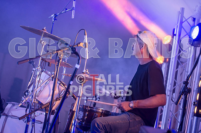 The Smooth Hounds-20 - THE SMOOTH HOUNDS