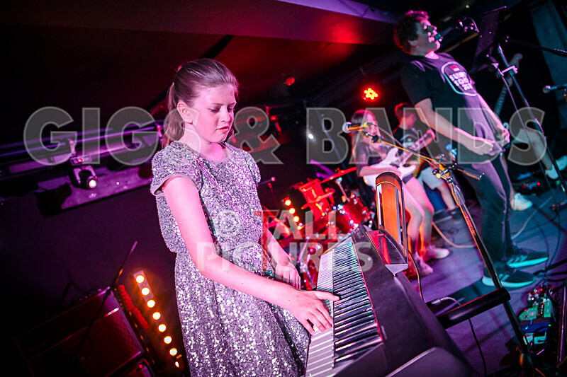 Between Light and I-4 - BETWEEN LIGHT AND I