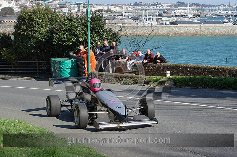 Hill Car_2010-44-2 - CARS 2010-04-05