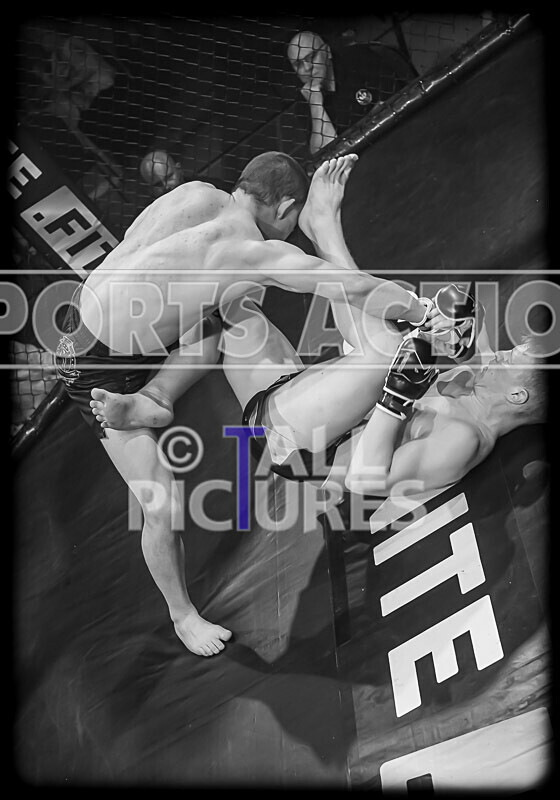 BOUT- 12 - Lucas Smith v Lewis Bourgaize-9 - BOUT 12 - Lucas Smith v Lewis Bourgaize