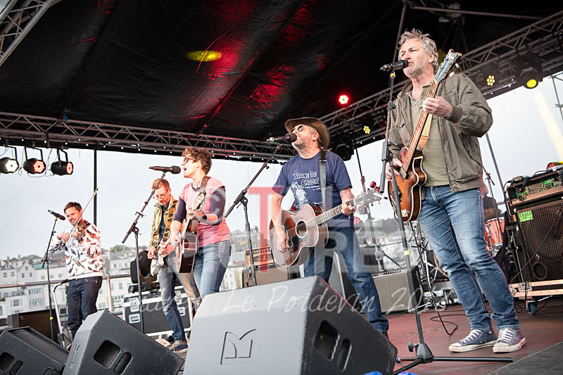 Space Pirates of Rocquaine-66 - SPACE PIRATES OF ROCQUAINE