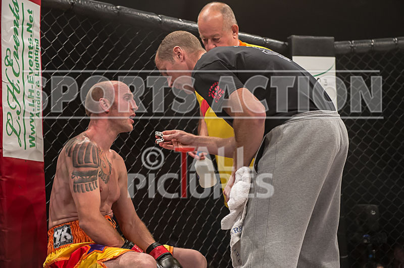 Lee Waterman v Danny Smith-22 - BOUT 1
