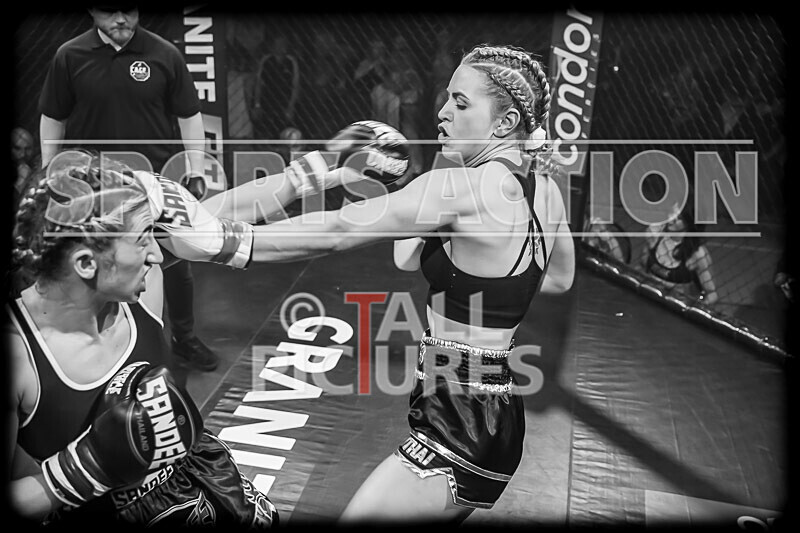 BOUT- 9 - Laura Douglas v Georgia Blumsom-64 - BOUT 9 - Laura Douglas v Georgia Blumsom