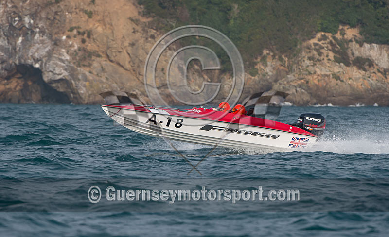 Worlds Powerboats_2014_Race-2-103 - UIM CLASS 3A & 3B WORLD OFFSHORE CHAMPIONSHIP_RACE-2