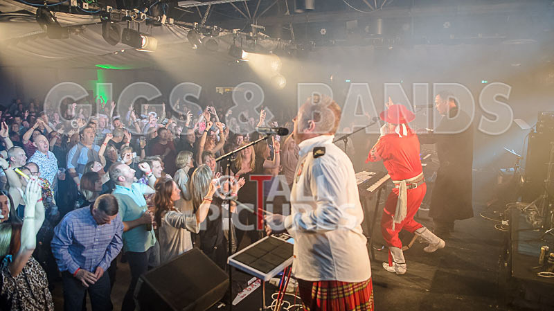 Fade2Grey-339 - FADE2GREY