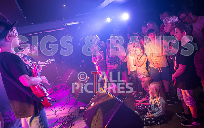 Thee Unloaders-5 - THEE UNLOADERS