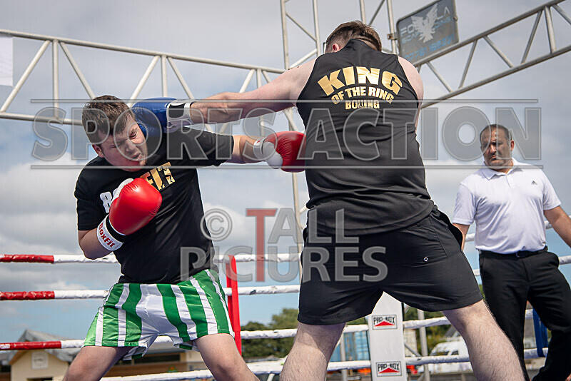 BOUT 1- Iron Mike Carre v Martin in Need of Help-6 - BOUT 1- 'Iron' Mike Carre v Martin 'in Need of' Help