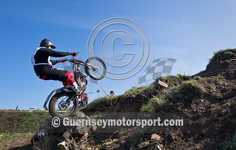 2-Day Trials_2012-101 - 2-DAY TRIALS 2012