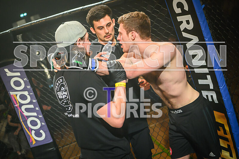 BOUT- 13 - Joe Graham v Sam Pearce-38 - BOUT 13 - Joe Graham v Sam Pearce