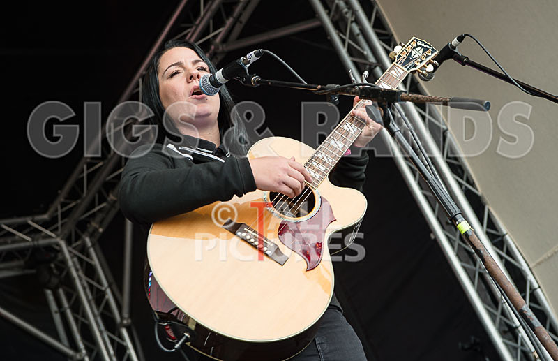 Lucy Spraggan-6 - LUCY SPRAGGAN