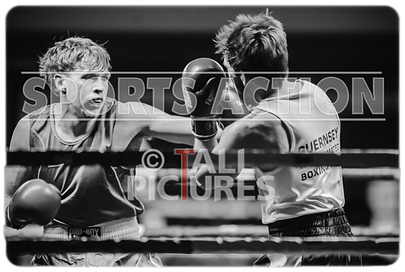 BOUT 5- Martin Kublickis v Robbie Chipcase-36 - BOUT 5 - Martin Kublickis v Robbie Chipcase