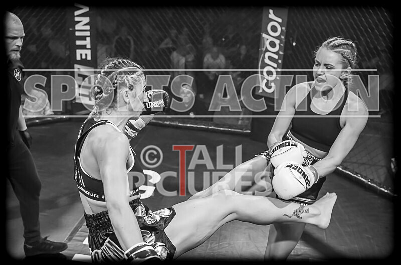 BOUT- 9 - Laura Douglas v Georgia Blumsom-41 - BOUT 9 - Laura Douglas v Georgia Blumsom