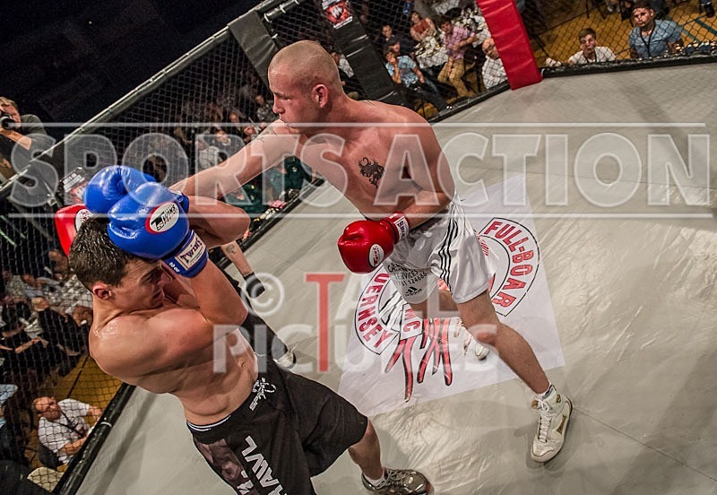 Cage Fighting_2012_Bout 4-43 - BOUT-4