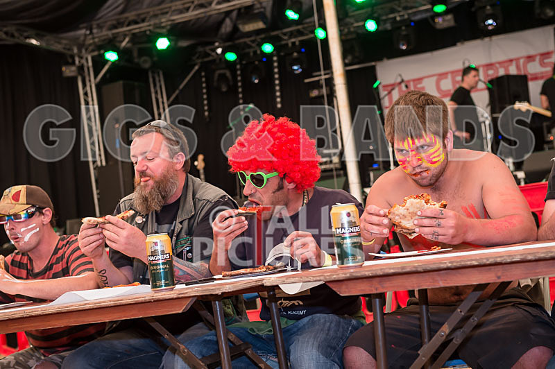 Chaos 2014_Chilli Pizza-5 - BURN-OUTS - TATTOOS & CHILLI