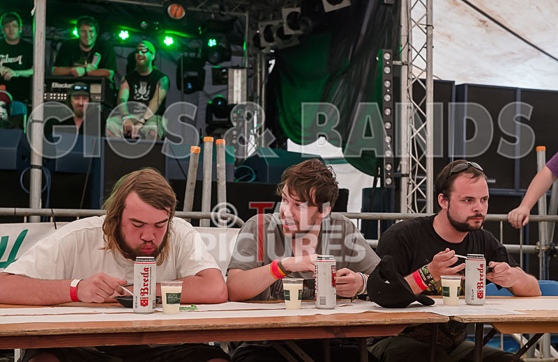 Chilli Eating_2015-24 - TRIKE, CHILLI & TUG OF WAR