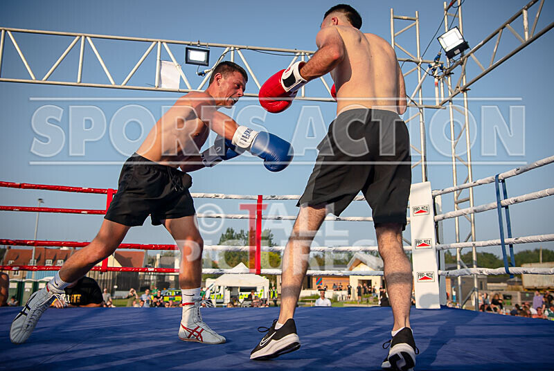 BOUT 10 - Myles -Dangerous- Duquemin v Jordan -the Rookie- Redwood-26 - BOUT 10 - Myles 'Dangerous' Duquemin v Jordan 'the Rookie' Redwood