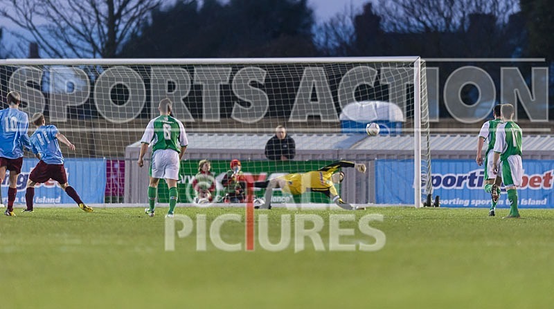 Guernsey FC v Horley Town-22 - GUERNSEY FC v HORLEY TOWN