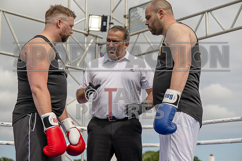 BOUT 2- Dave Tornado Taylor v Marvin Le Marvellous Odillard-5 - BOUT 2- Dave 'Tornado' Taylor v Marvin 'Le Marvellous' Odillard