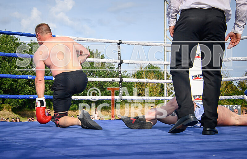BOUT 7 - Luke Graham v Jan the Dutch Destroyer Dame-53 - BOUT 7 - Luke Graham v Jan 'the Dutch Destroyer' Dame