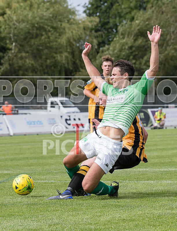 GFC v East Grinstead Town-26 - GUERNSEY FC v EAST GRINSTEAD TOWN
