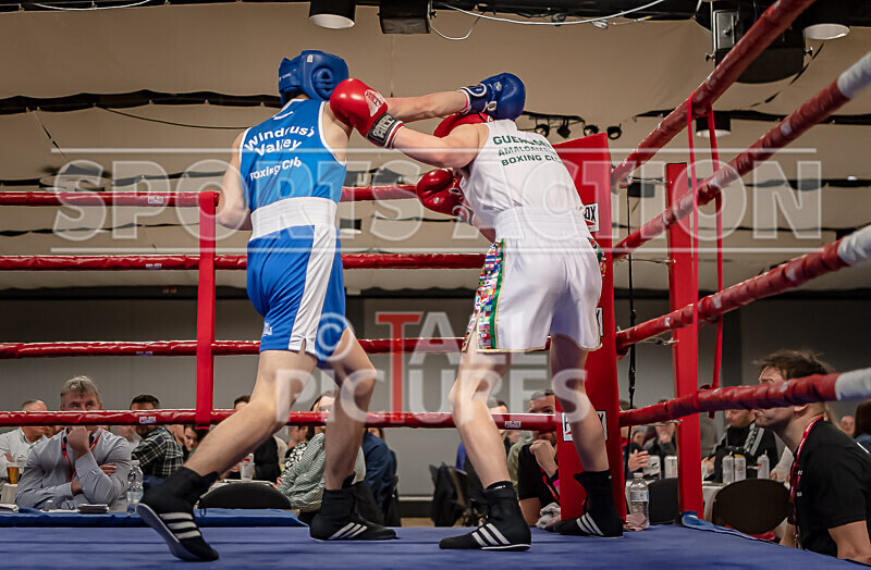 BOUT 5 - Ethan Le Moignan v Yoan Slaveykov-19 - BOUT 5 - Ethan Le Moignan v Yoan Slaveykov