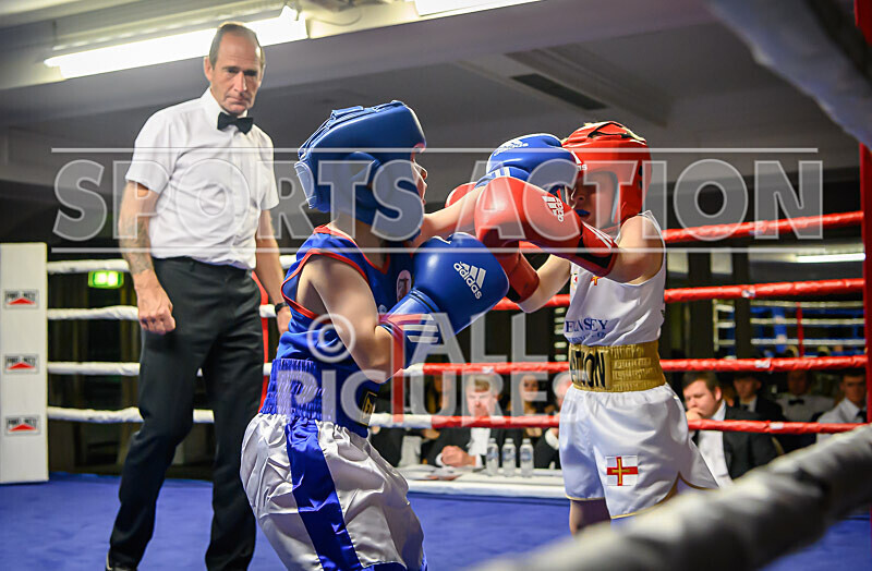 BOUT- 2 - Leon Watson v Callum Cain-34 - BOUT 2 - Leon Watson v Callum Cain