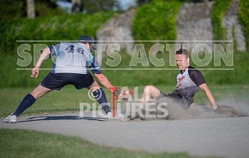 Softball_Rookies v Buccaneers-6 - ROOKIES v BUCCANEERS