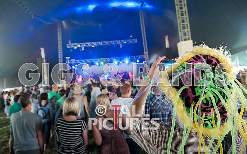 Guernsey Festival Scene-41 - THE GUERNSEY FESTIVAL ATMOSPHERE AND SCENE