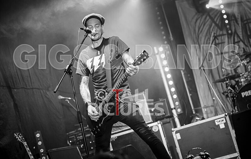 The Electric Shakes-198 - THE ELECTRIC SHAKES