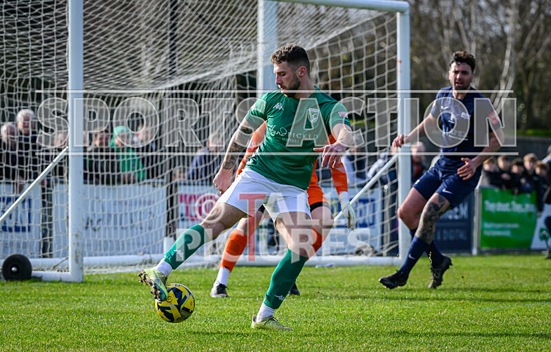 GFC v Binfield FC-11 - GFC v BINFIELD FC