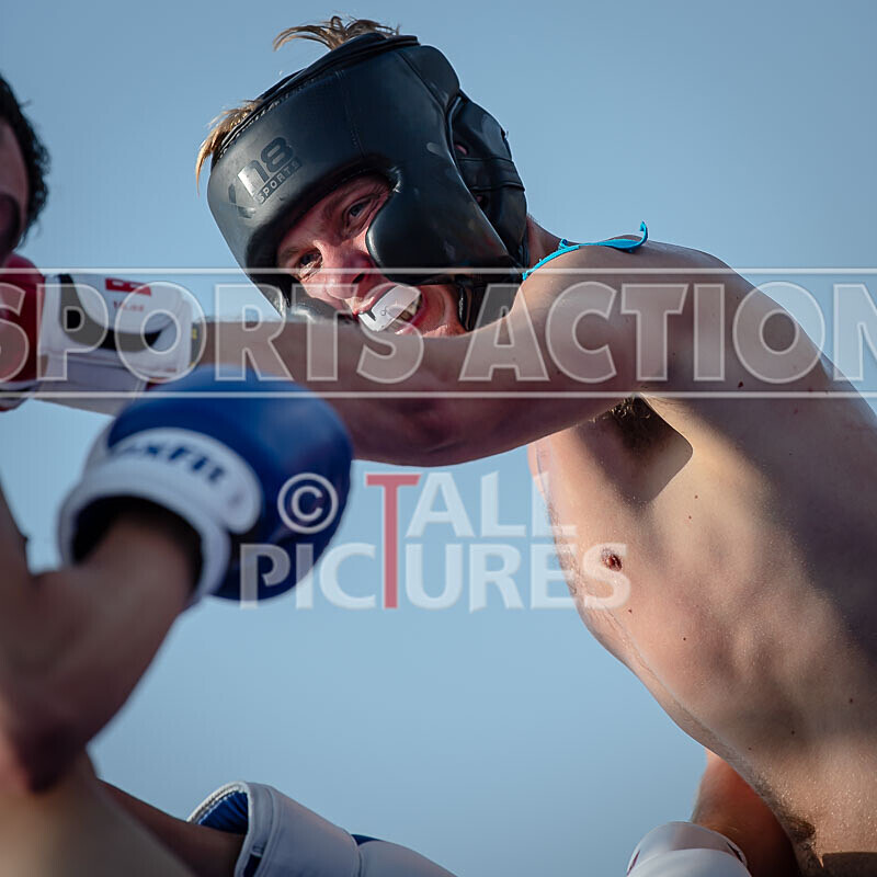 BOUT 4 - Alex -Quarter Pounder- Finer v Chris -Granite- Gavey-12 - BOUT 4 - Alex 'Quarter Pounder' Finer v Chris 'Granite' Gavey