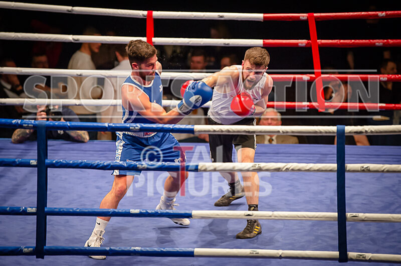 Bout 20_Chris Sumner v Keiran Bailey-1-2 - Bout 20_Chris Sumner v Keiran Bailey