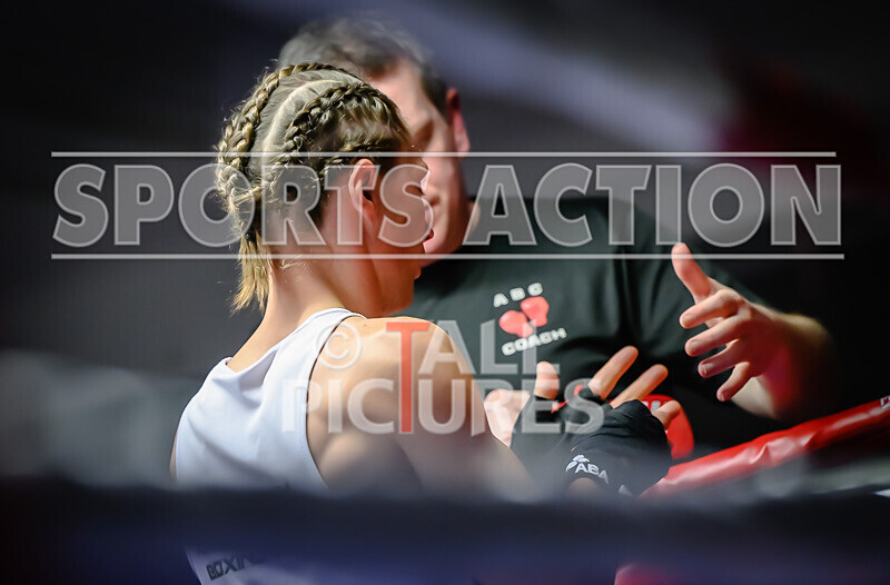 BOUT- 8 - Jay Wilson v Craig Rainey-7 - BOUT: 8 - Jay Wilson v Craig Rainey