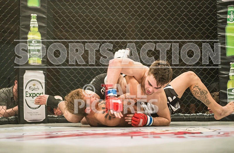 Lock-in Guernsey_2013_Bout-13-12 - BOUT-13