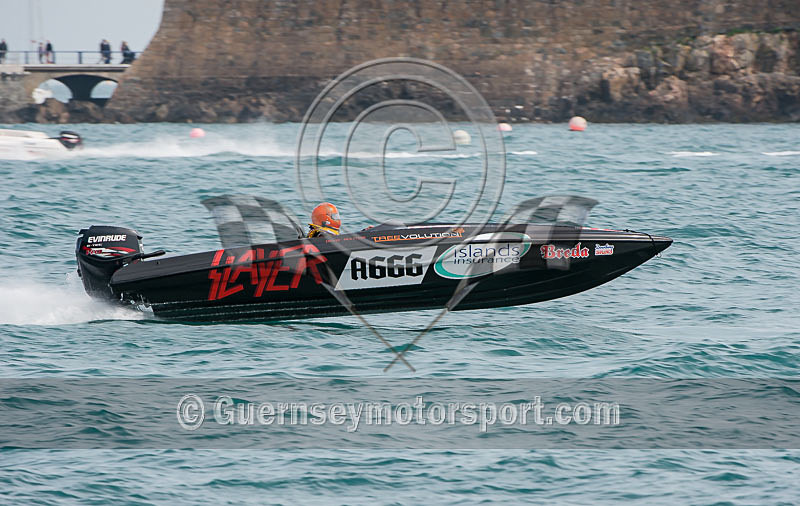 Powerboat Racing 2014_Race-2-12 - RACE-2 HAVELET BAY