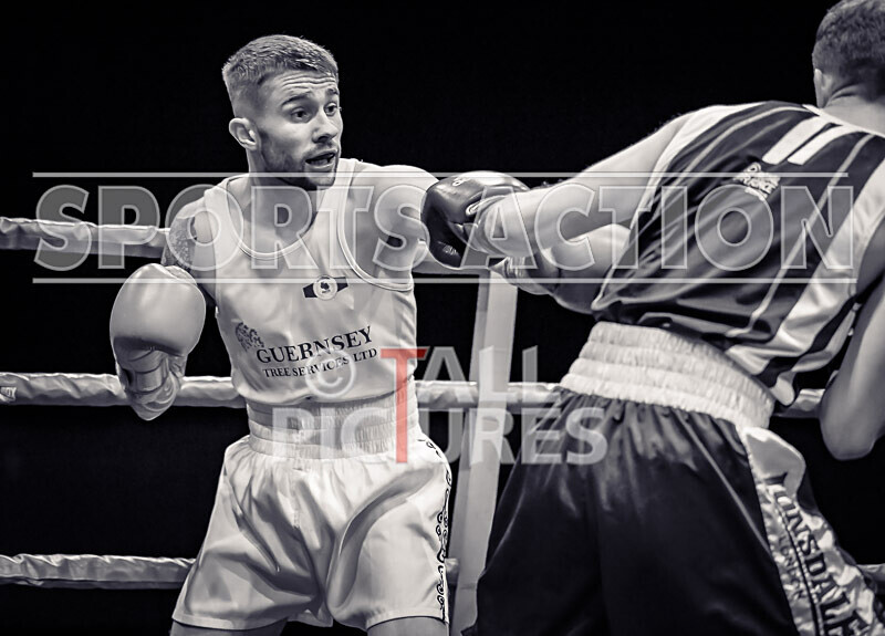 BOUT 5- Scott Little v Corey Rivers-24 - BOUT 5: Scott Little v Corey Rivers