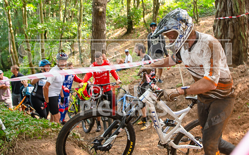 Downhill 2020_Round-2_CRASH OF THE DAY-5 - MTB SUMMER 2020 DOWNHILL_ROUND-2